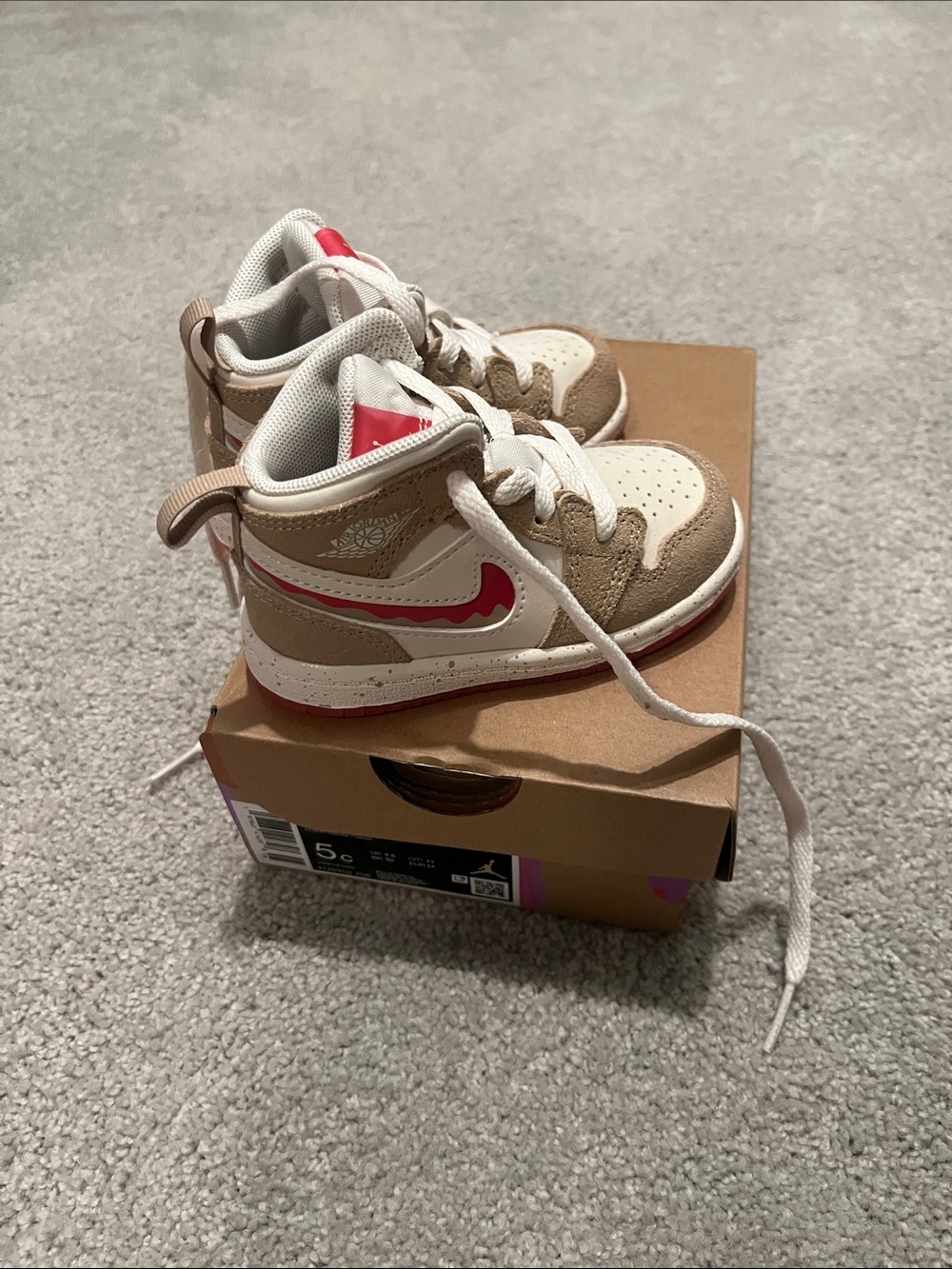Jordan 1 mid se toddler 5C 5 Sneakers desert fusion red ivory
